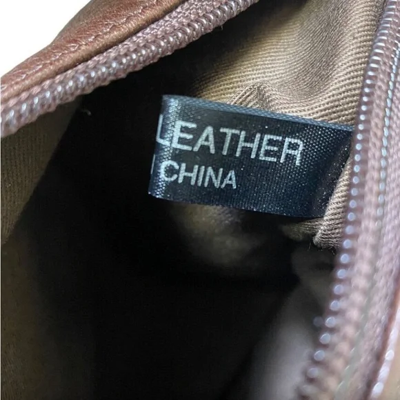 FOSSIL *COLLECTORS* BAG BROWN LEATHER 7x7. On trend and Darling! - Picture 3 of 7